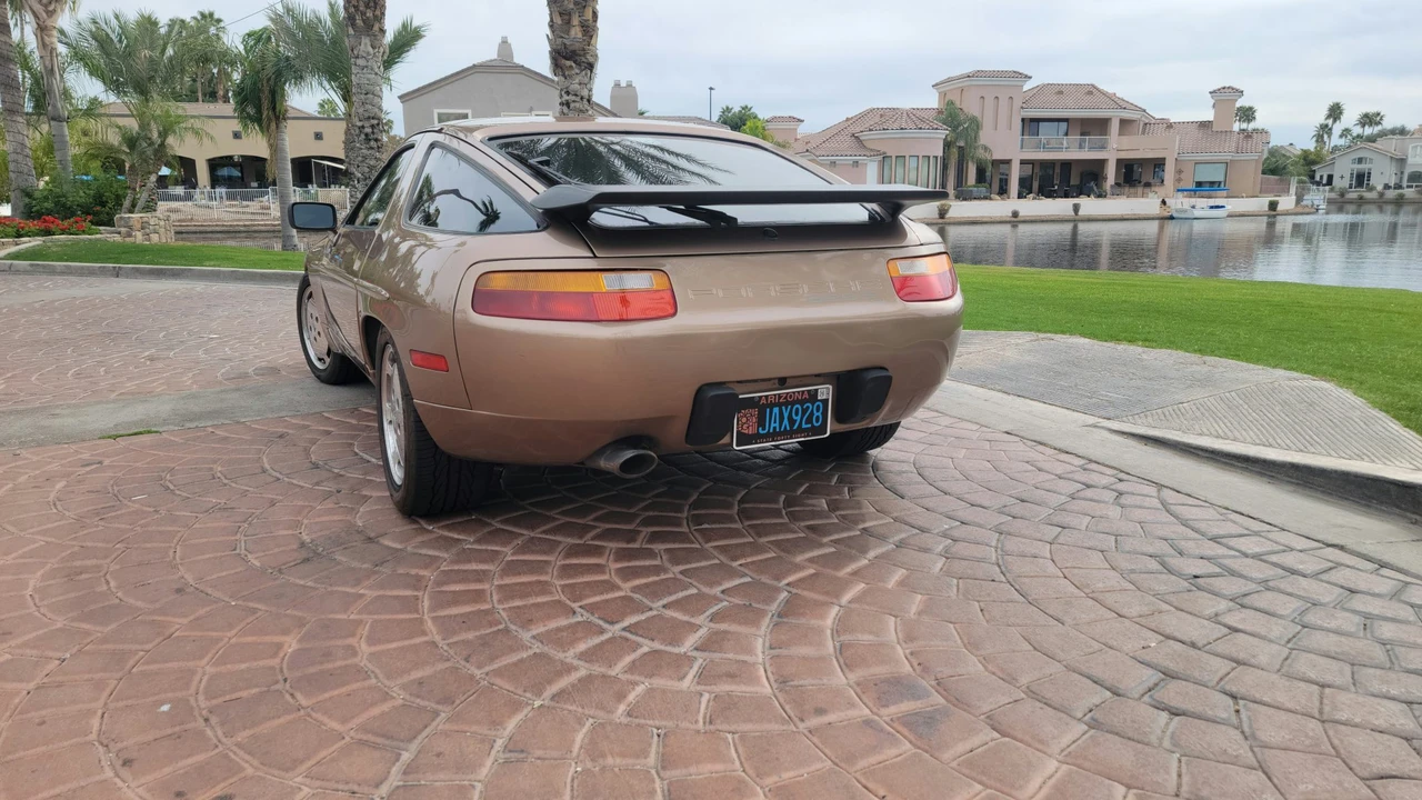 1987 Porsche 928 S4 - Image 15 of 31