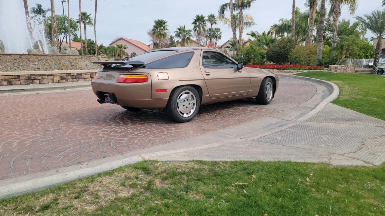 1987 Porsche 928 S4 - Image 24 of 31
