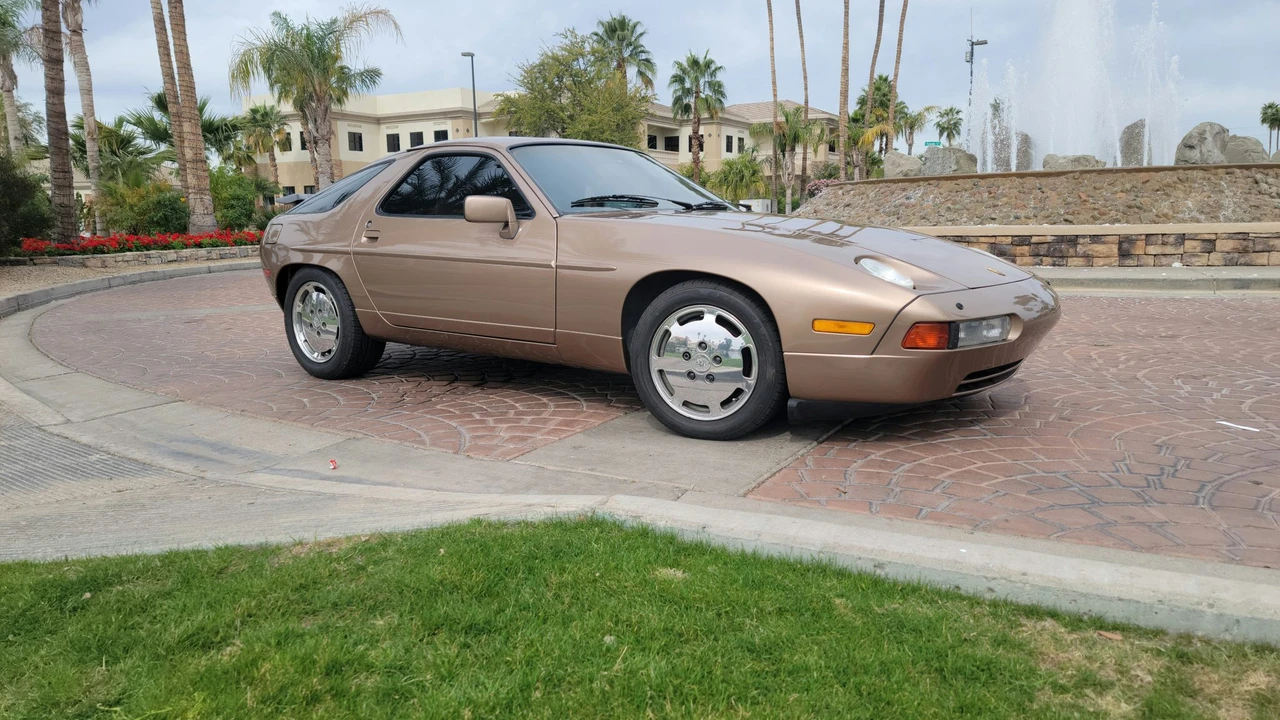 1987 Porsche 928 S4 - Image 5 of 31