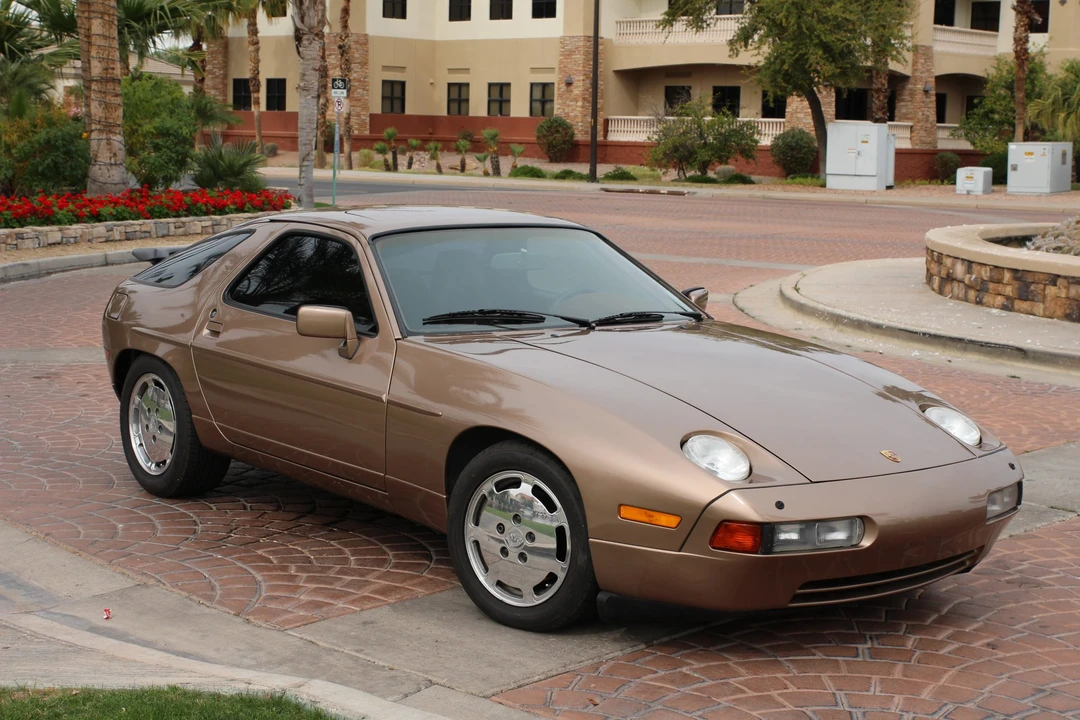 1987 Porsche 928 S4 - Image 2 of 31