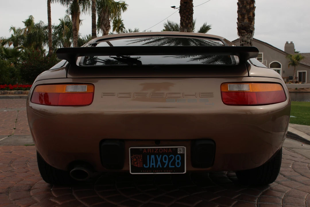 1987 Porsche 928 S4 - Image 17 of 31