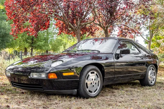 1987 Porsche 928 S4