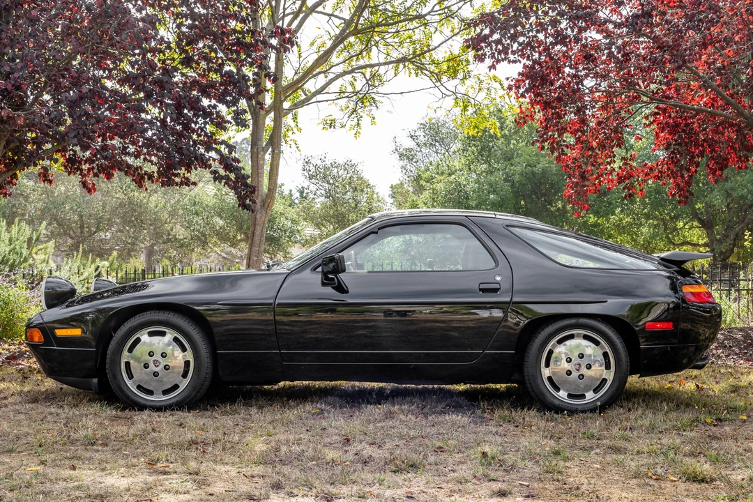 1987 Porsche 928 S4 - Image 2 of 31
