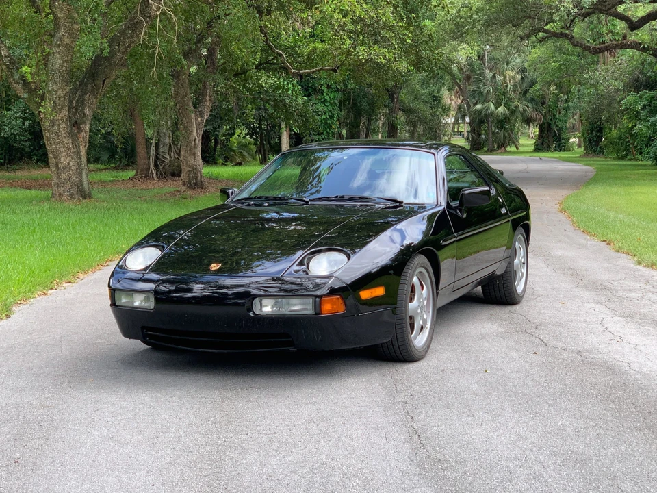 1987 Porsche 928 S4 - Image 7 of 31