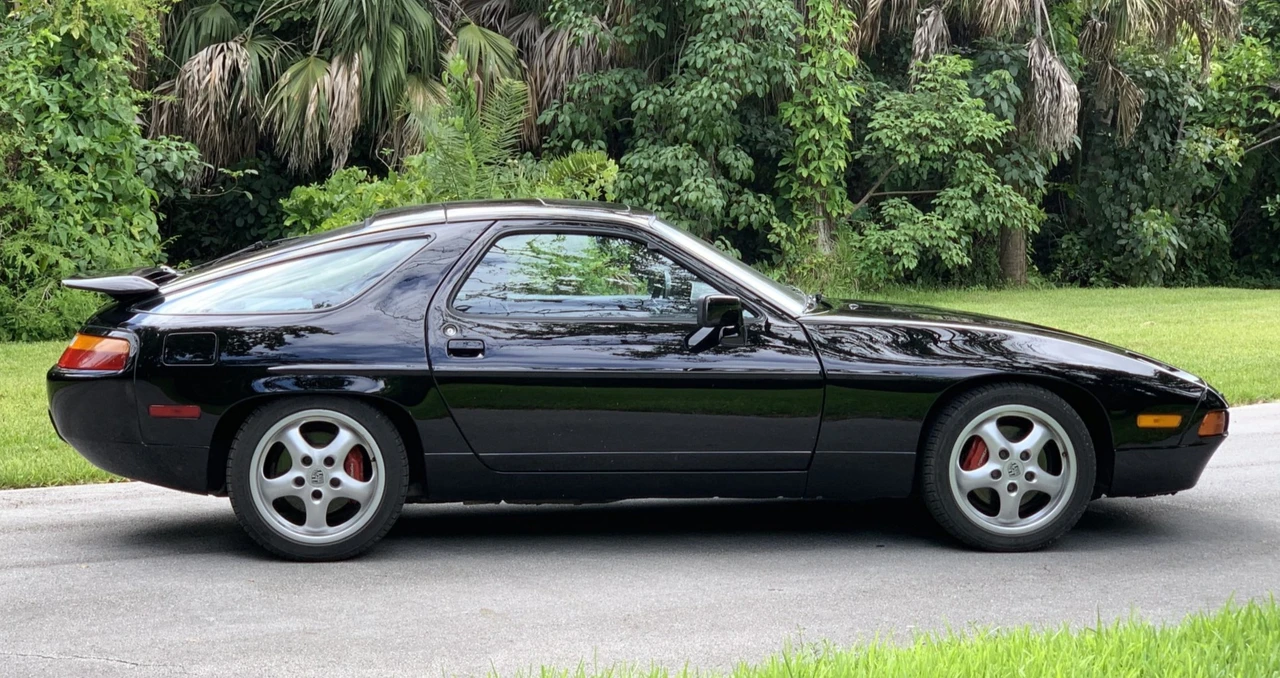 1987 Porsche 928 S4 - Image 2 of 31