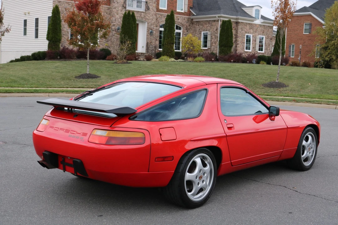 1987 Porsche 928 S4 - Image 8 of 31