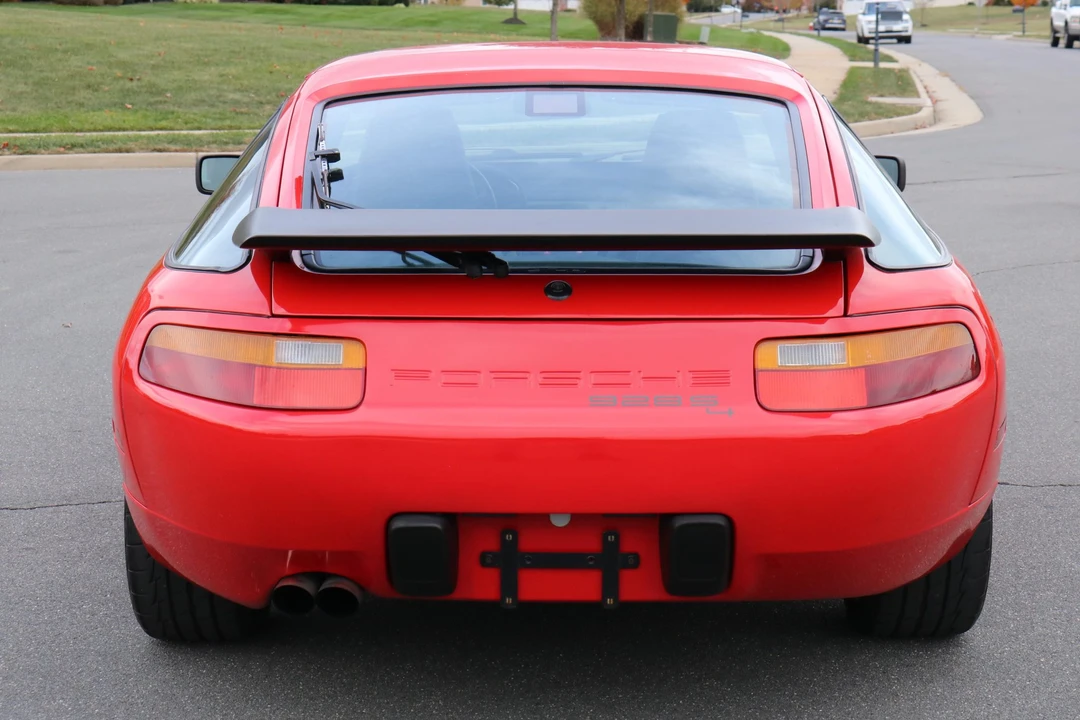 1987 Porsche 928 S4 - Image 10 of 31