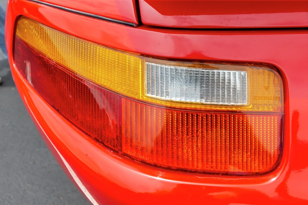 1987 Porsche 928 S4 - Image 27 of 31