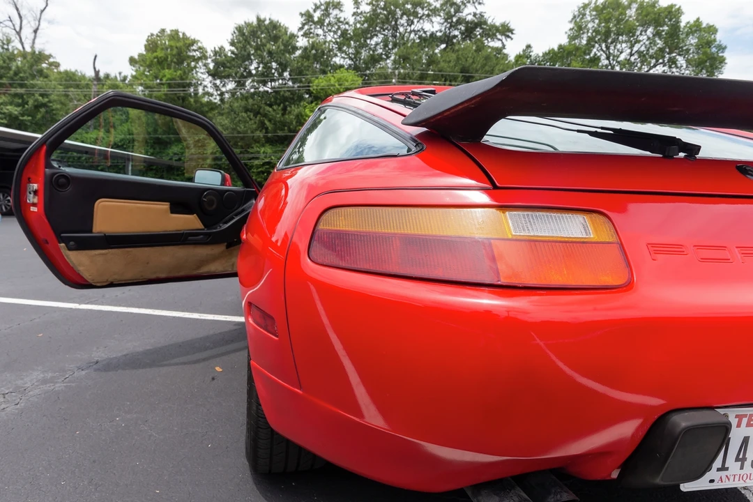1987 Porsche 928 S4 - Image 24 of 31