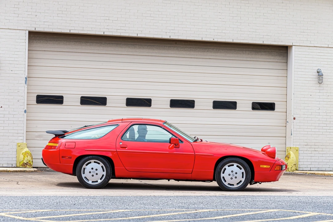1987 Porsche 928 S4 - Image 10 of 31