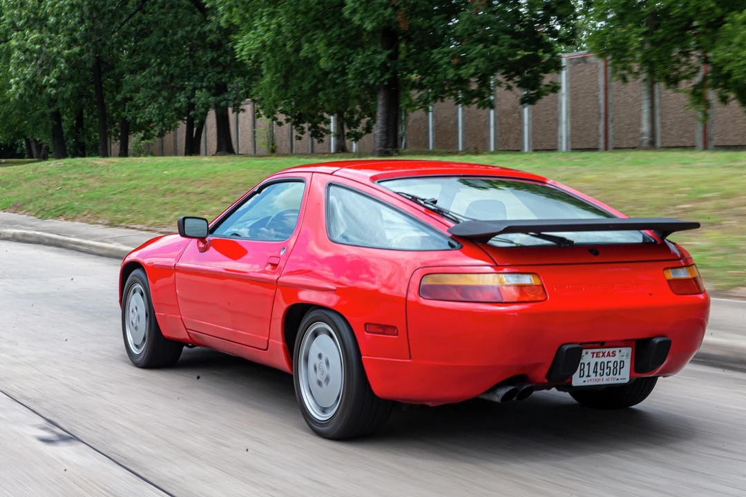 1987 Porsche 928 S4 - Image 12 of 31
