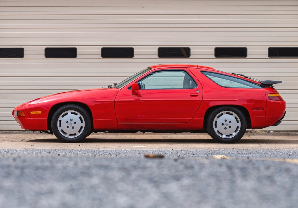 1987 Porsche 928 S4 - Image 16 of 31