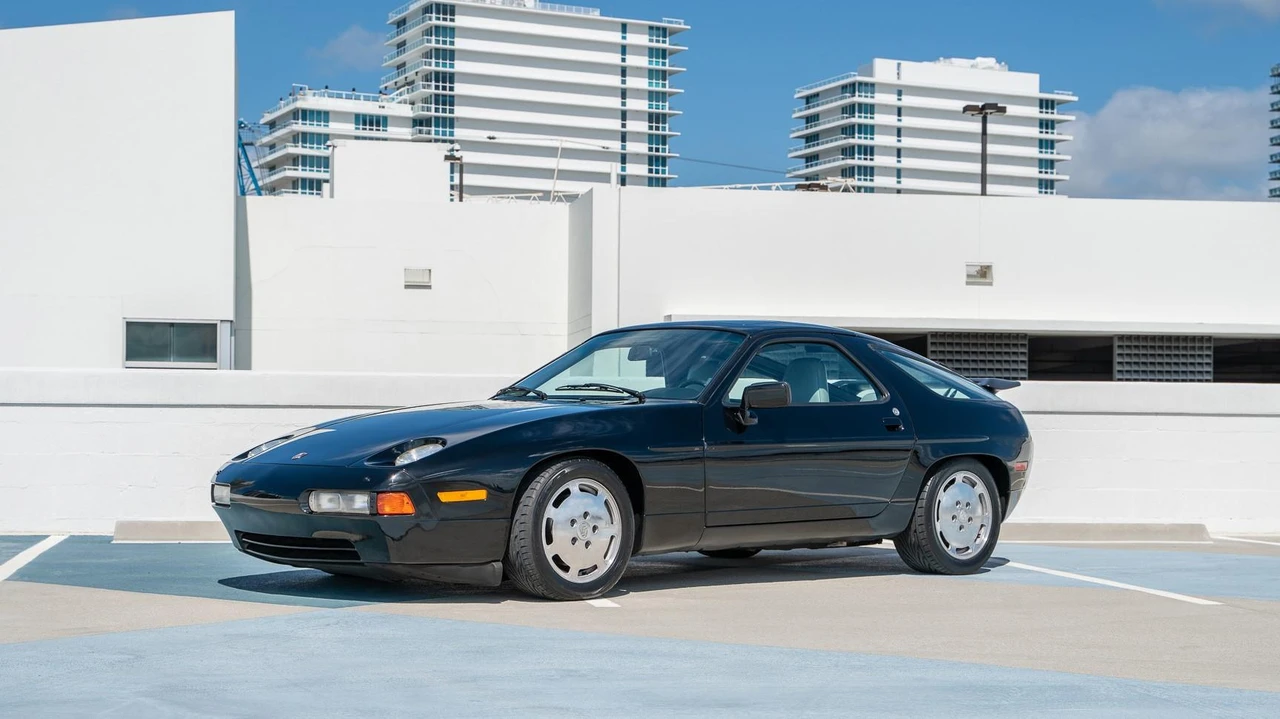 1987 Porsche 928 S4 - Image 10 of 31