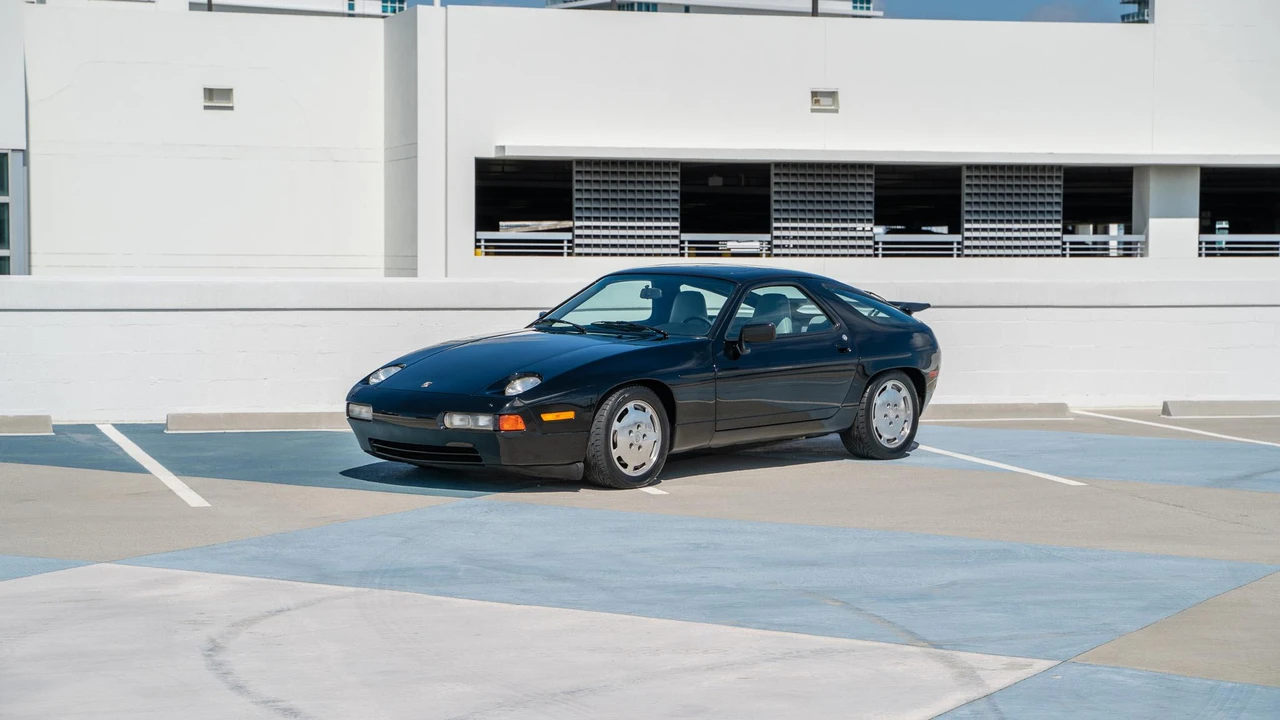 1987 Porsche 928 S4 - Image 8 of 31