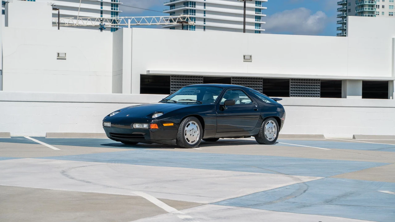 1987 Porsche 928 S4 - Image 9 of 31