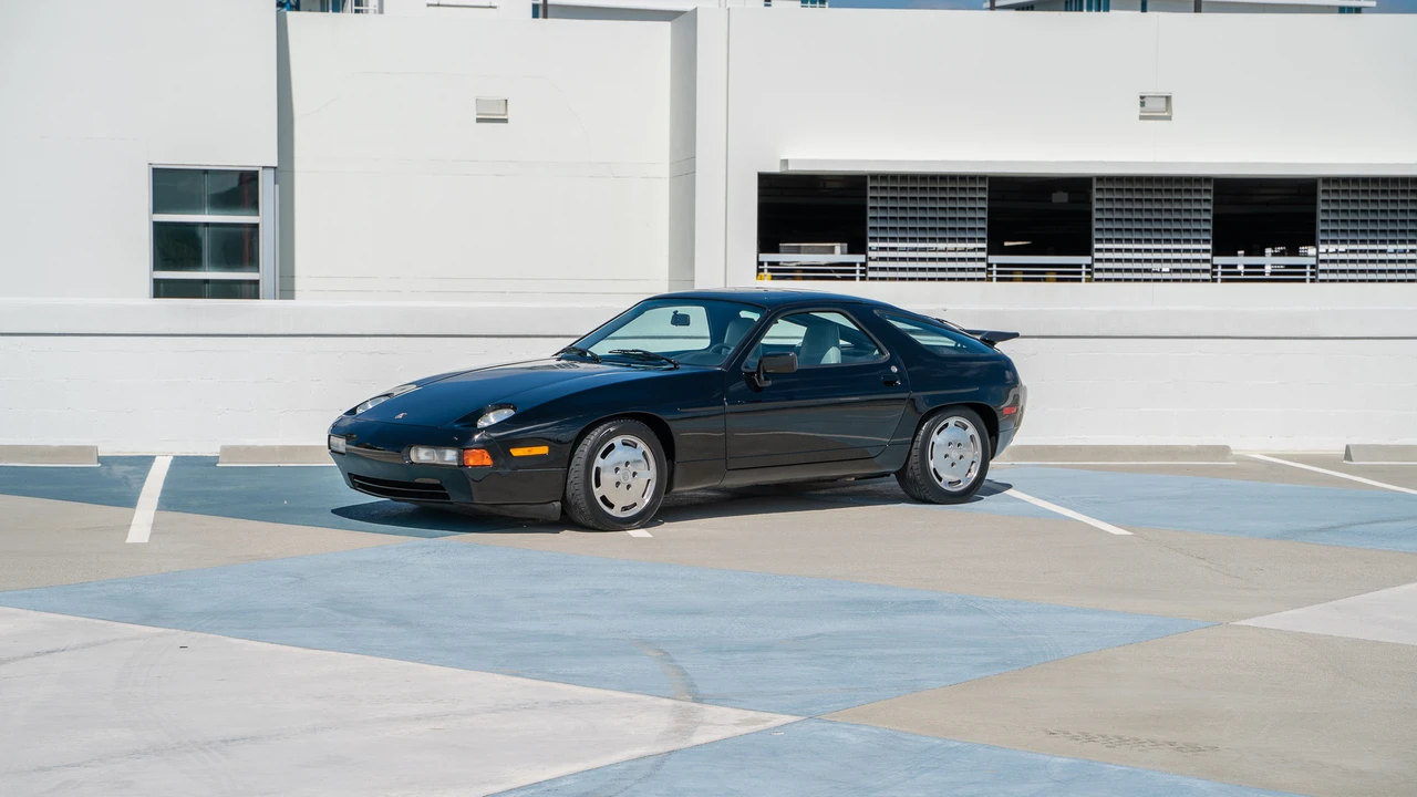 1987 Porsche 928 S4 - Image 12 of 31