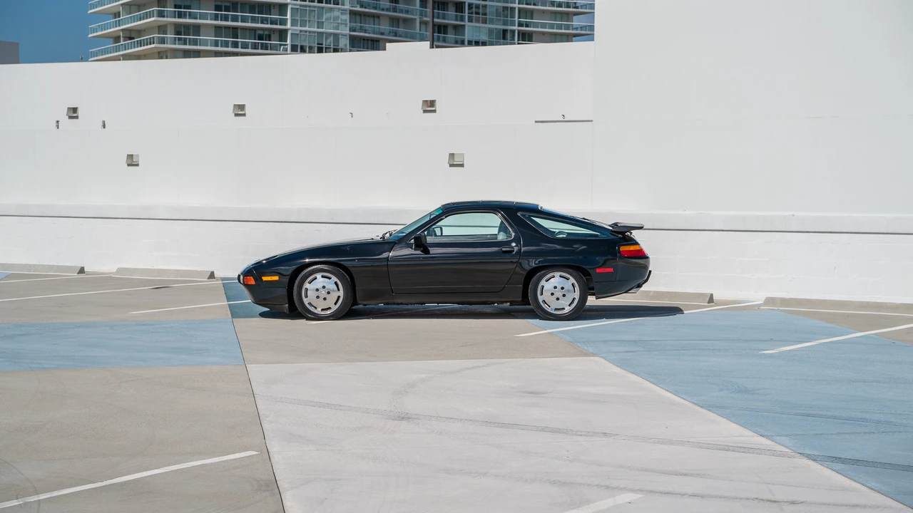 1987 Porsche 928 S4 - Image 16 of 31