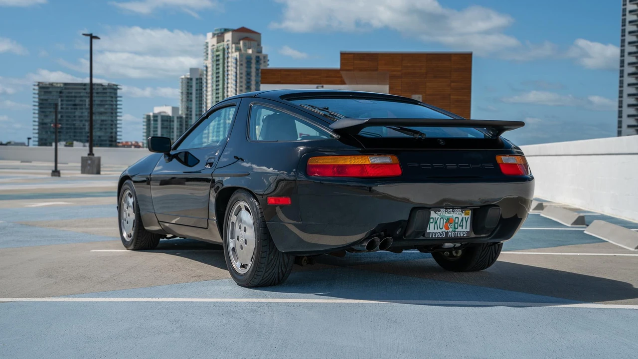 1987 Porsche 928 S4 - Image 28 of 31