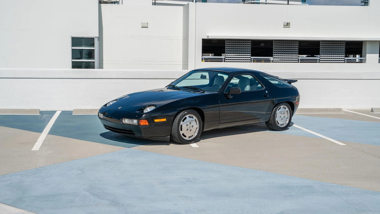 1987 Porsche 928 S4 - Image 7 of 31