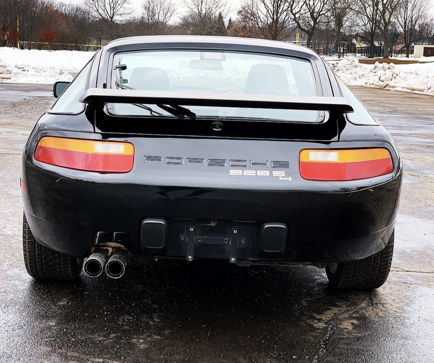 1987 Porsche 928 S4 - Image 17 of 31