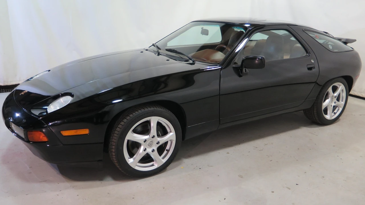 1987 Porsche 928 S4 - Image 13 of 31