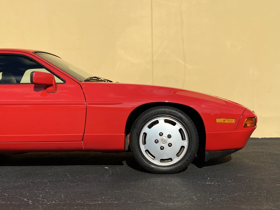 1987 Porsche 928 S4 - Image 30 of 31