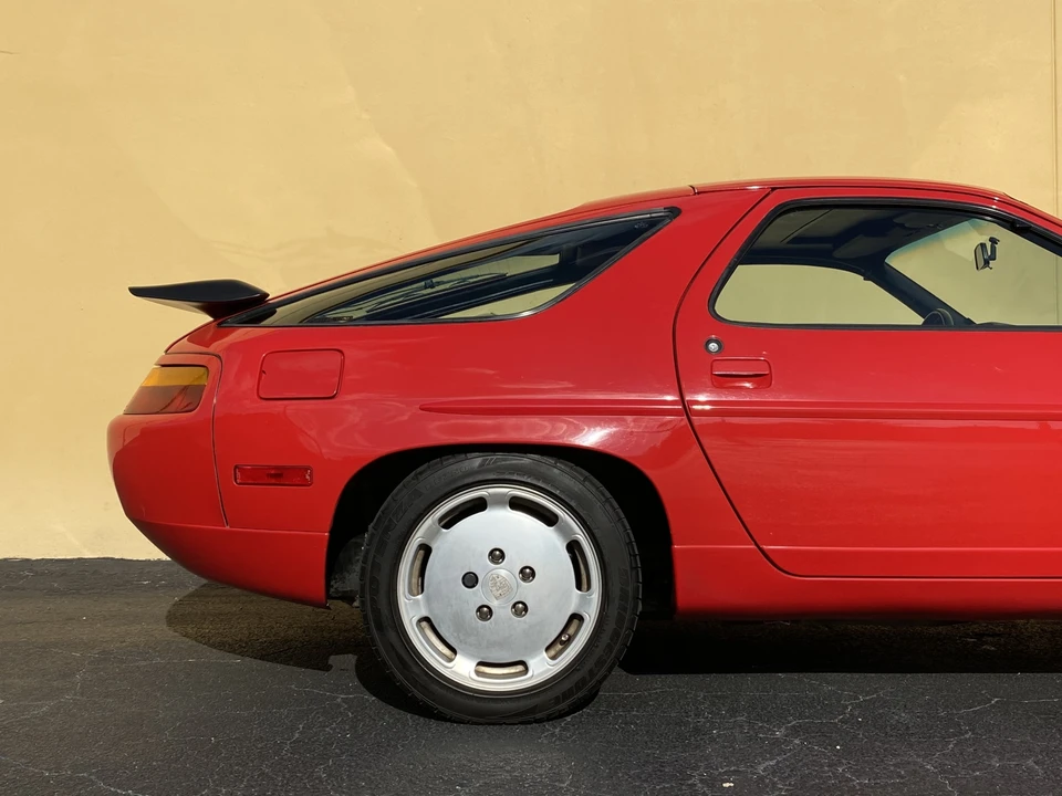 1987 Porsche 928 S4 - Image 29 of 31