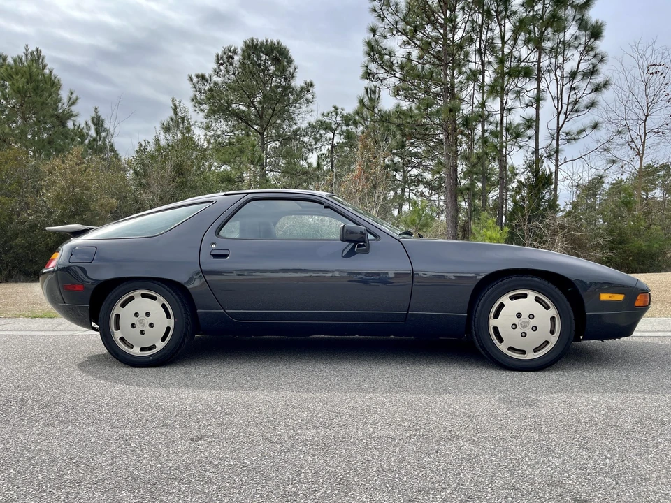 1987 Porsche 928 S4 - Image 13 of 31
