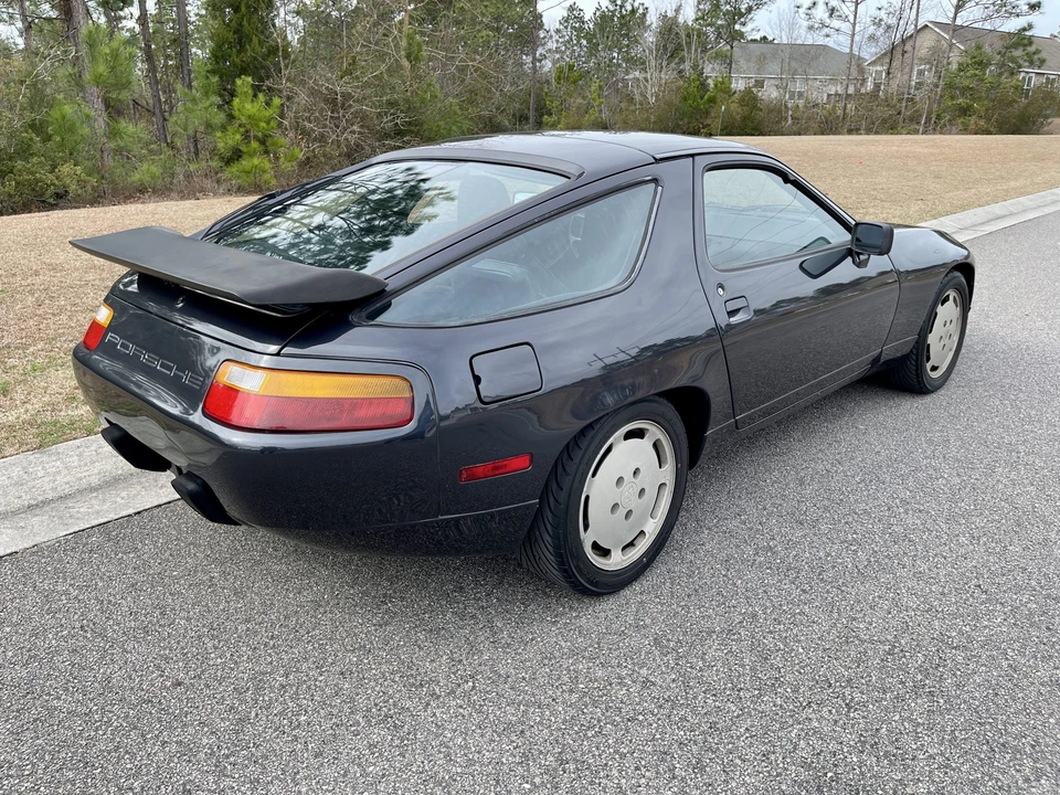 1987 Porsche 928 S4 - Image 14 of 31