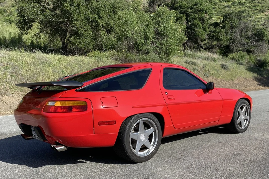 1987 Porsche 928 S4 - Image 10 of 31