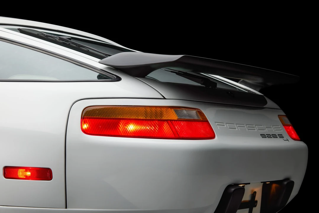 1987 Porsche 928 S4 - Image 28 of 31