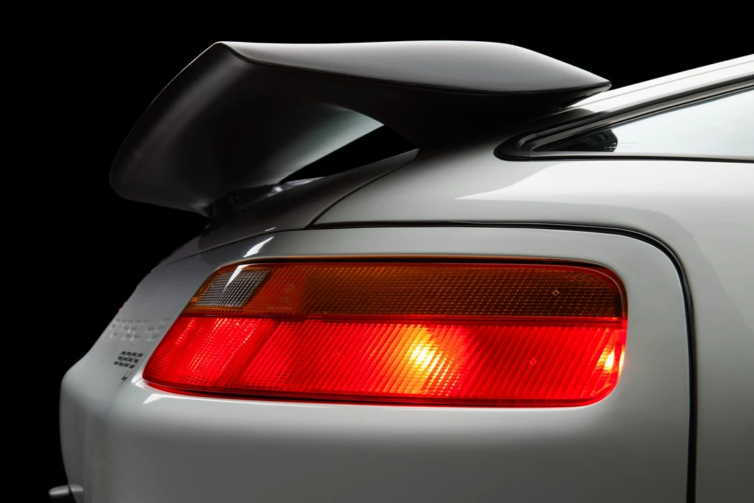 1987 Porsche 928 S4 - Image 30 of 31