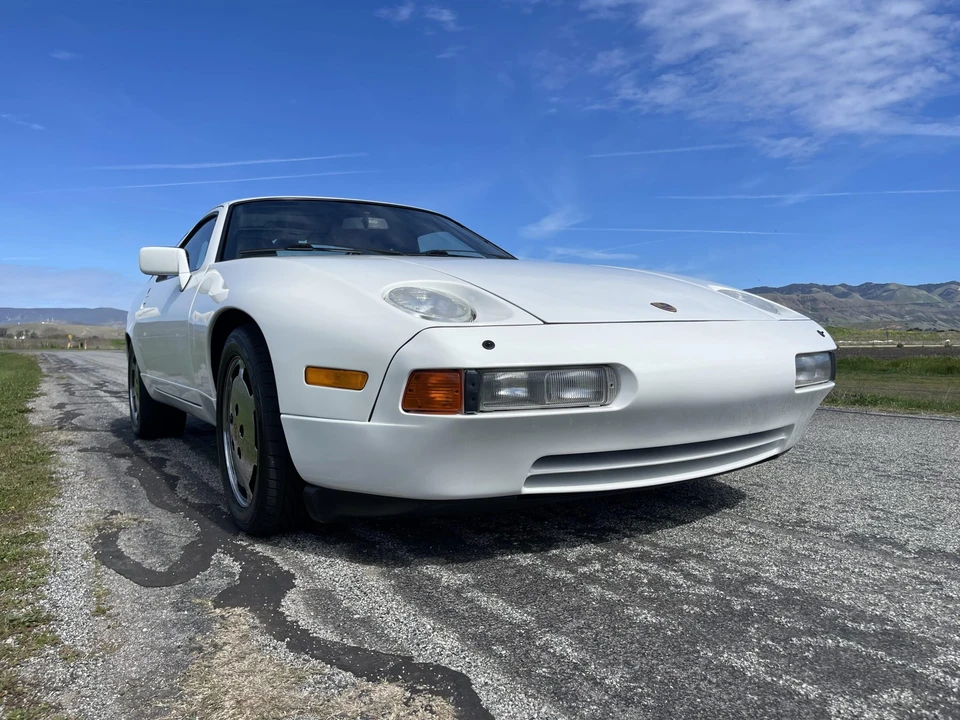 1987 Porsche 928 S4 - Image 12 of 31