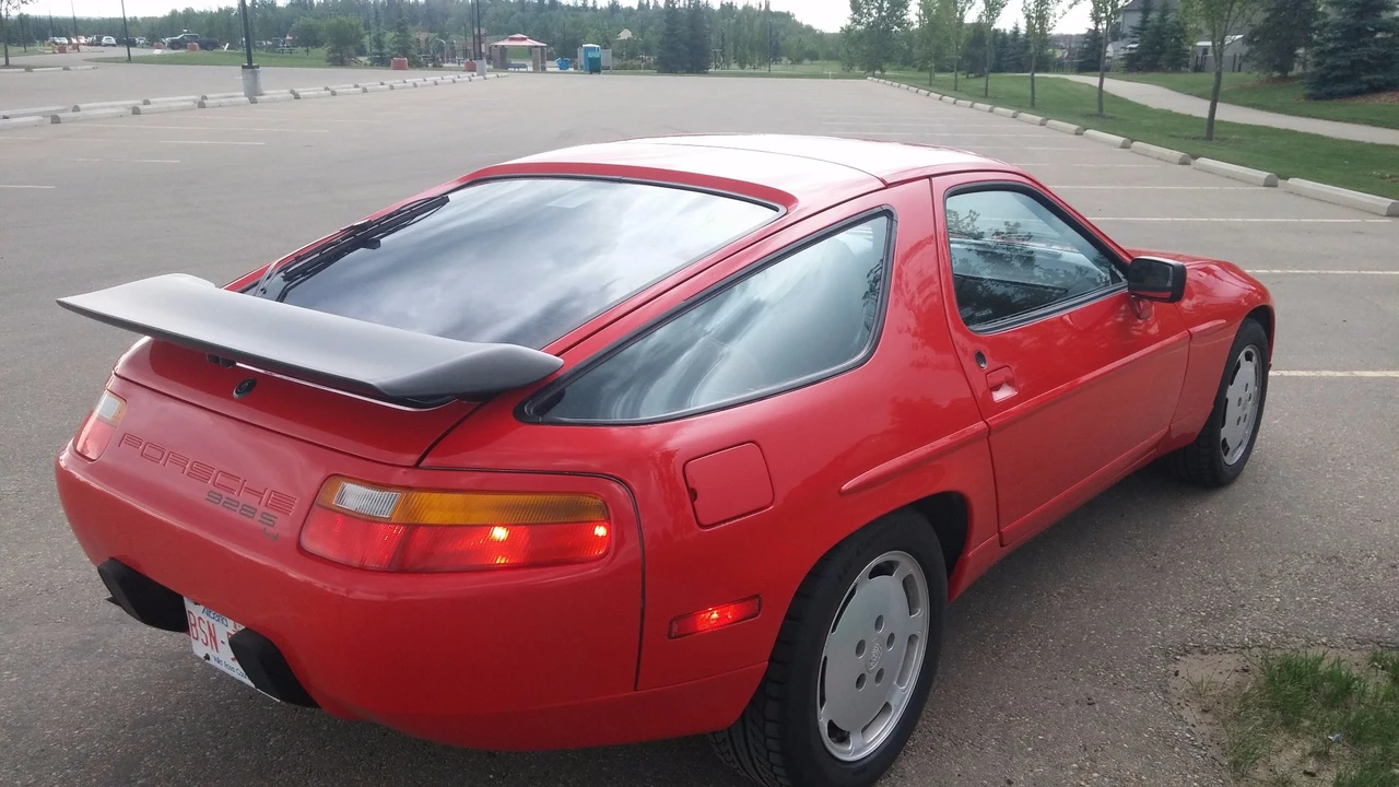 1987 Porsche 928 S4 - Image 8 of 31