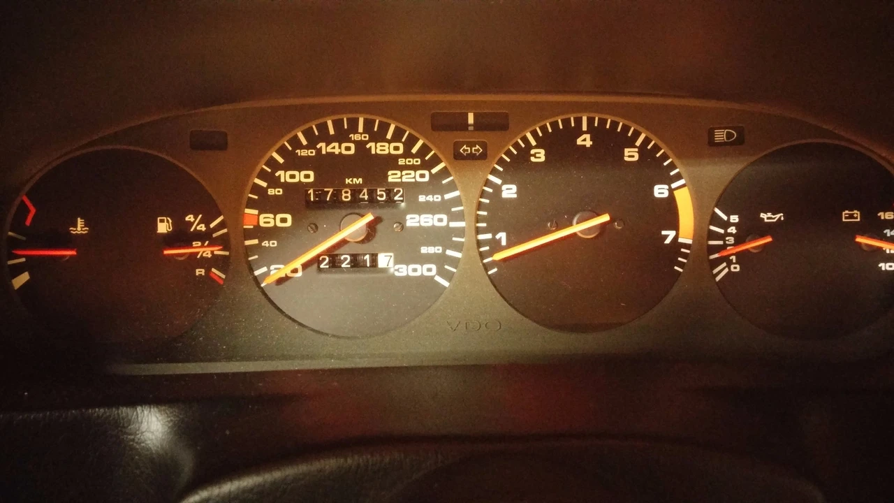 1987 Porsche 928 S4 - Image 23 of 31
