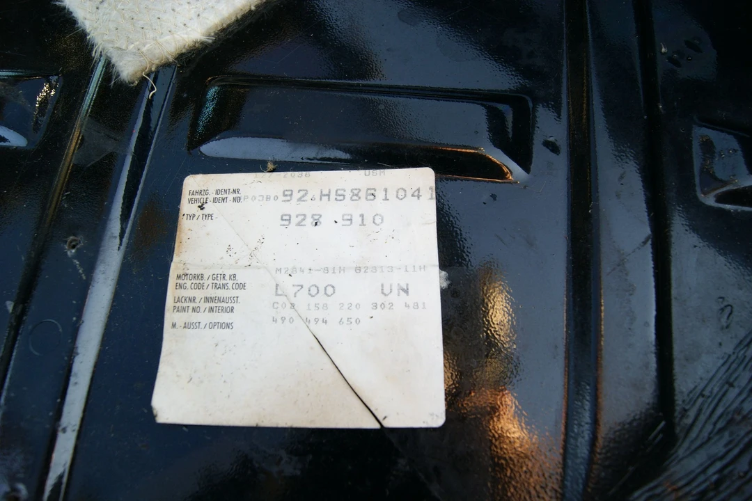 1987 Porsche 928 S4 - Image 15 of 29