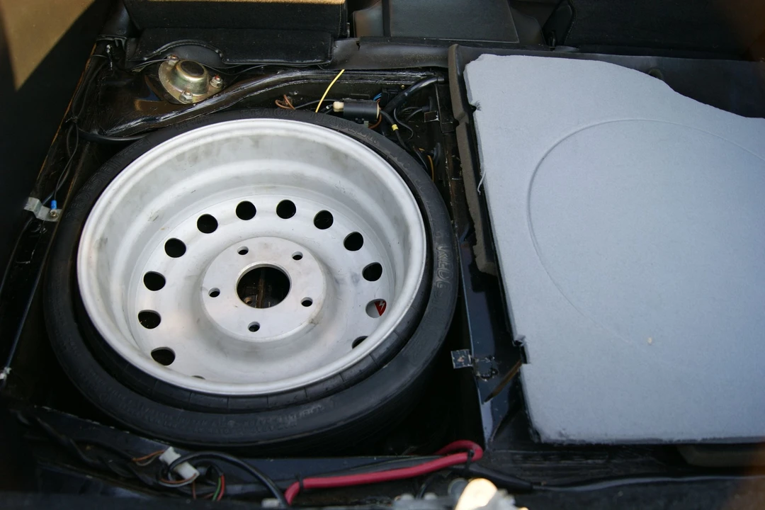 1987 Porsche 928 S4 - Image 16 of 29