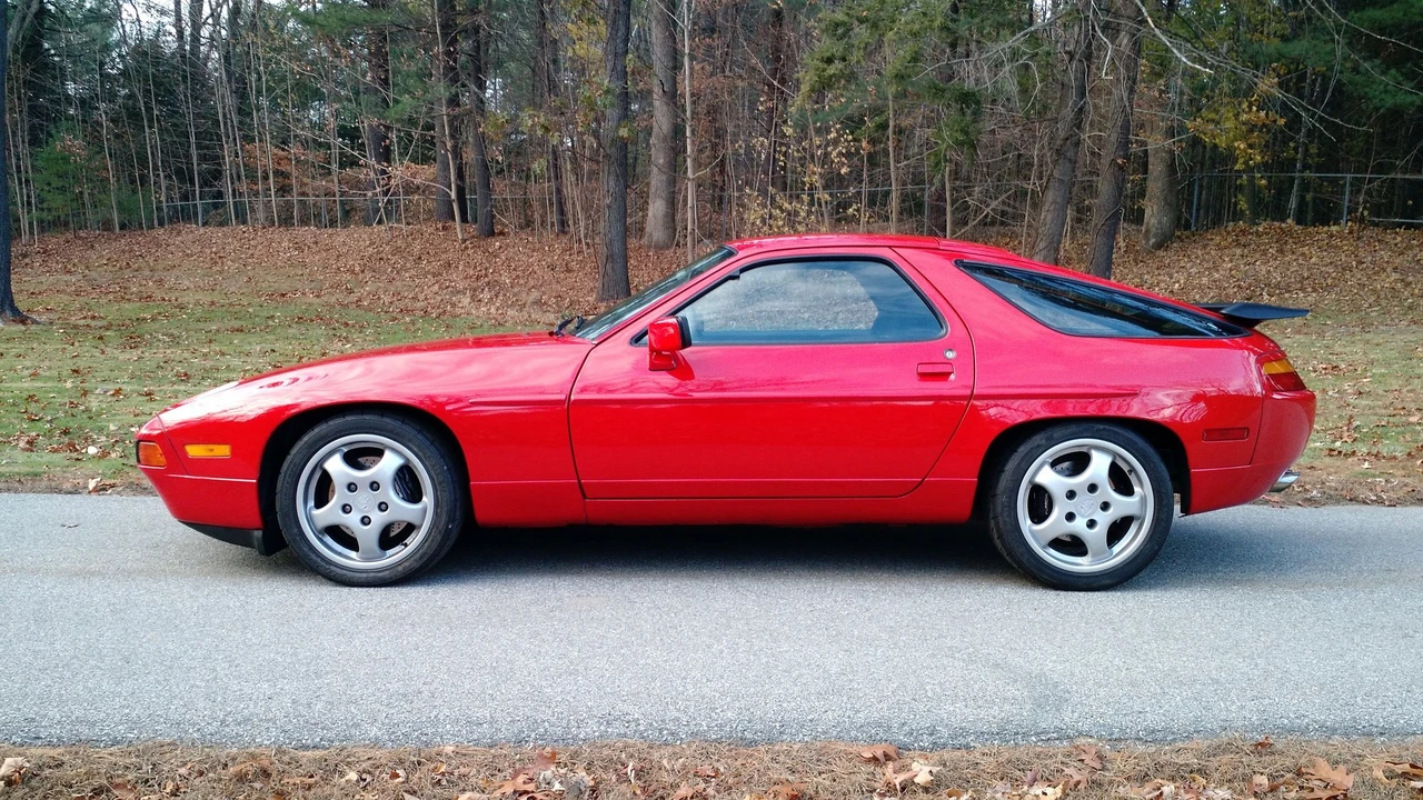1987 Porsche 928 S4 - Image 2 of 11
