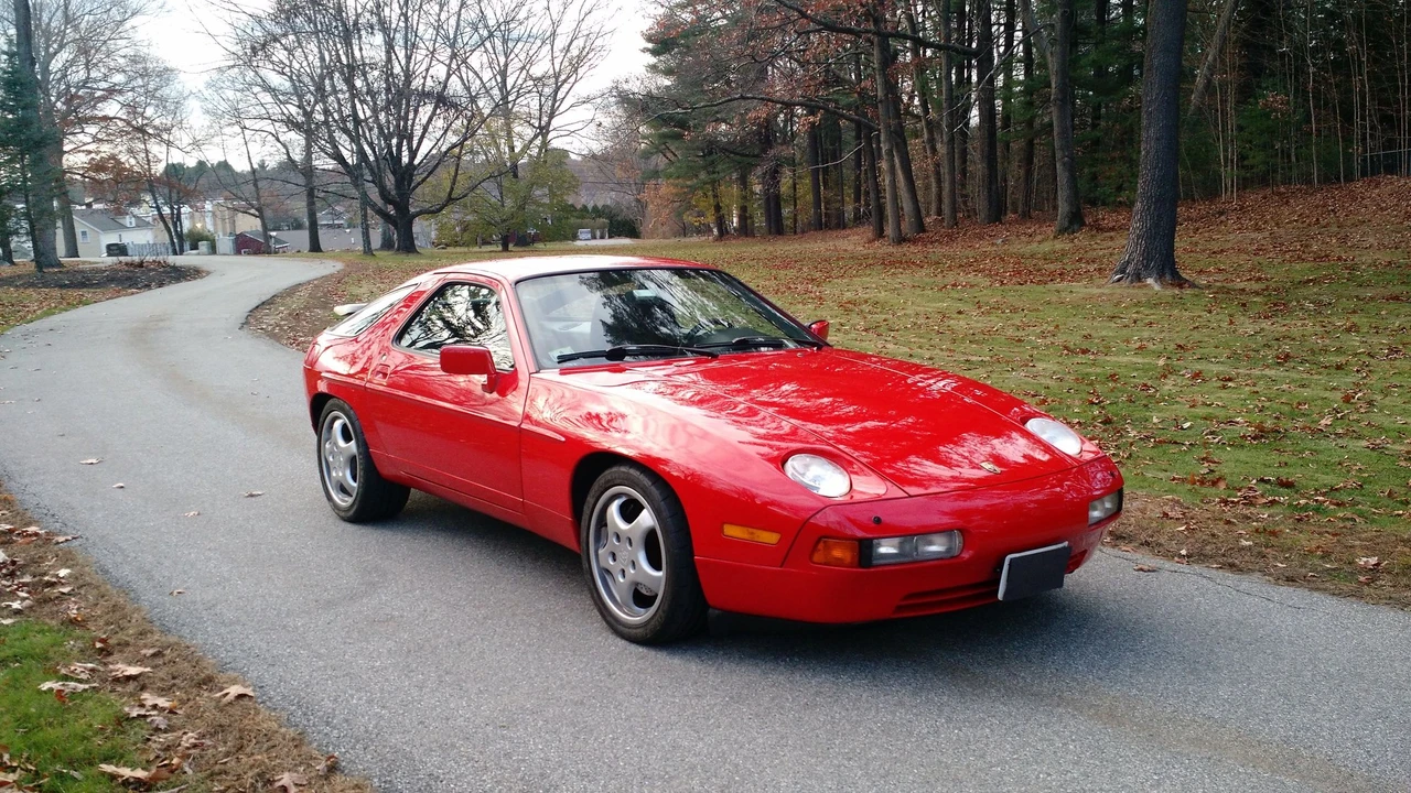 1987 Porsche 928 S4 - Image 5 of 11