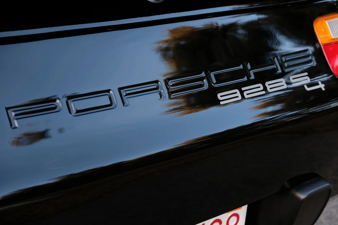 1987 Porsche 928 S4 - Image 6 of 18
