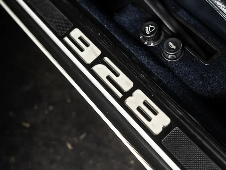 1987 Porsche 928 S4 - Image 12 of 31