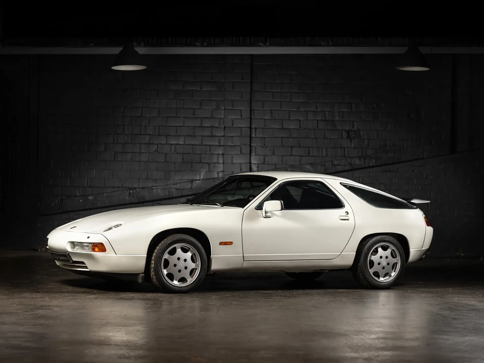 1987 Porsche 928 S4 - Image 1 of 31