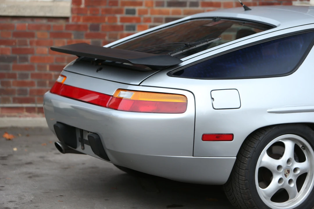 1987 Porsche 928 S4 - Image 11 of 23