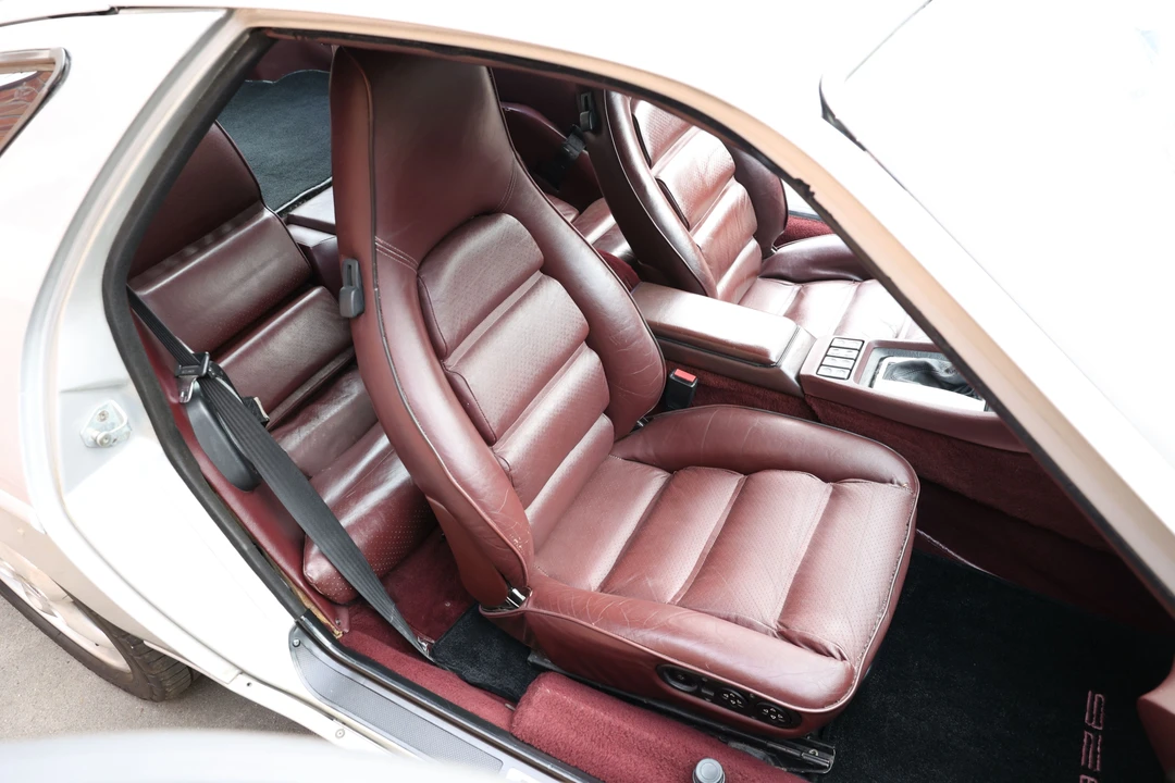 1987 Porsche 928 S4 - Image 16 of 23