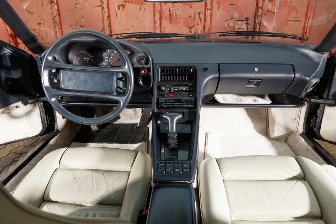 1987 Porsche 928 S4 - Image 15 of 24