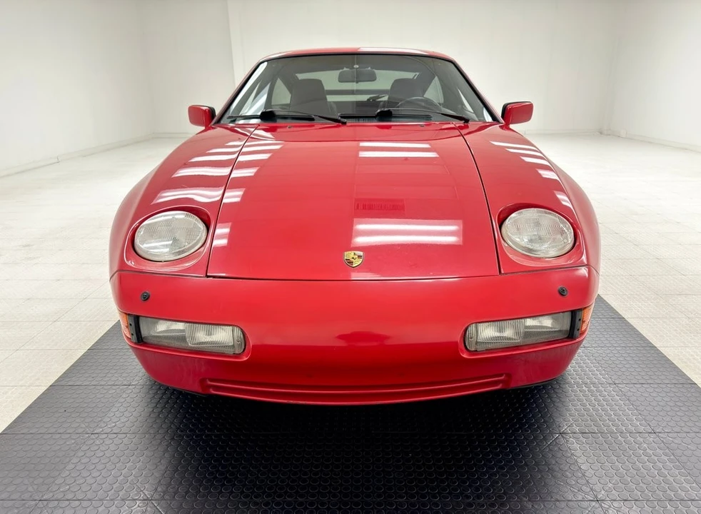 1987 Porsche 928 S4 - Image 8 of 12