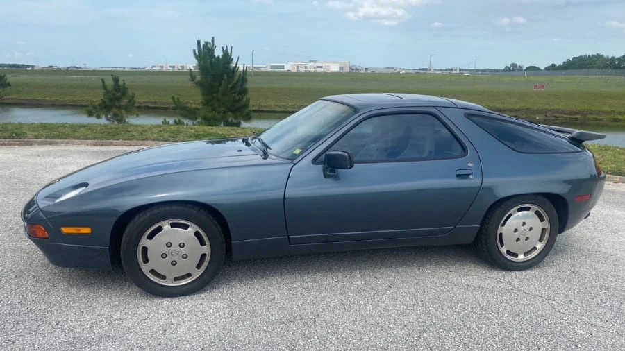 1987 Porsche 928 S4 - Image 2 of 8