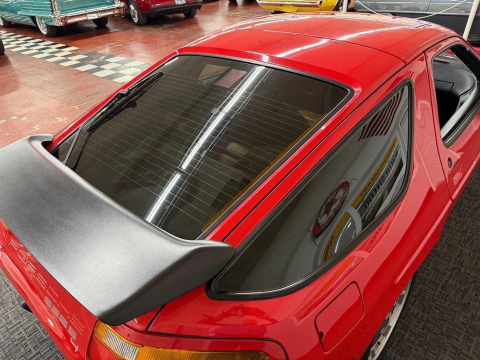1987 Porsche 928 S4 - Image 17 of 21