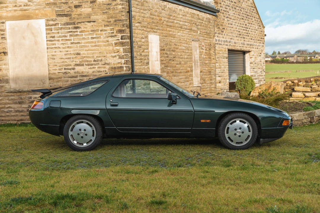 1987 Porsche 928 S4 - Image 9 of 31
