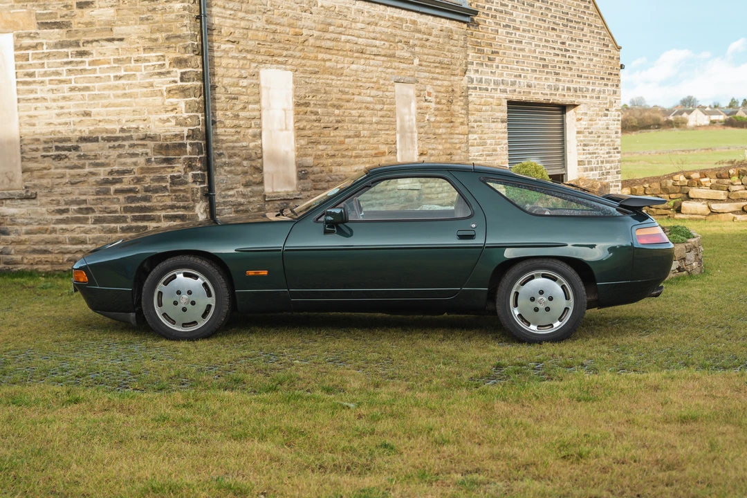 1987 Porsche 928 S4 - Image 5 of 31